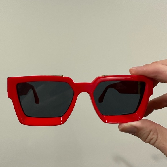 Louis Vuitton x Virgil Abloh Red 1.1 Millionaires Sunglasses - Picture 12 of 12